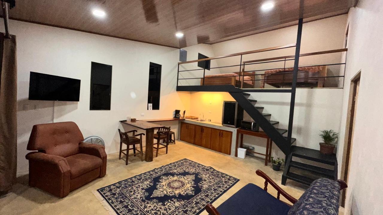 Apartmán Modern Loft Inside A Beautiful Farm General Viejo Exteriér fotografie